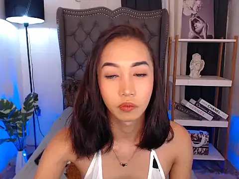 Sweet_kittyxx live sex cam