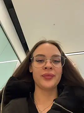 KristiRich live sex cam