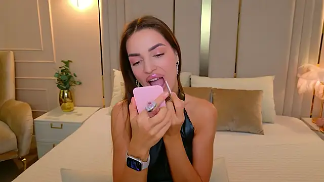 BellaHalles live sex cam