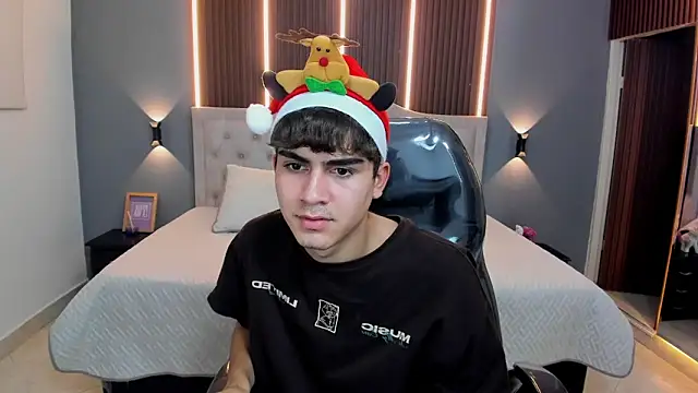 Tommy18__ live sex cam