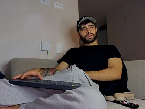 zack_sullivan22 live sex cam