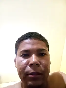 RayRay000000000 live sex cam