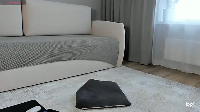 AmelinaLove live sex cam