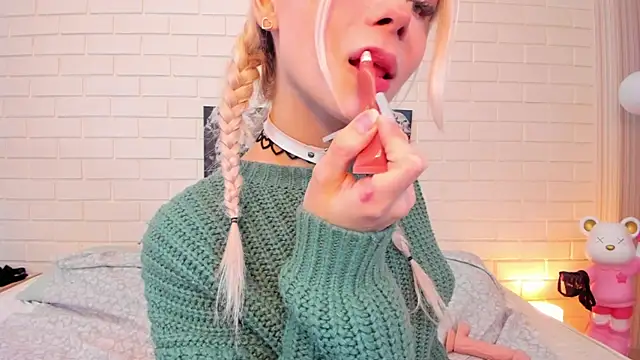 Blondy_Fina live sex cam