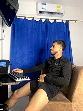 Kylian_Alessandro live sex cam