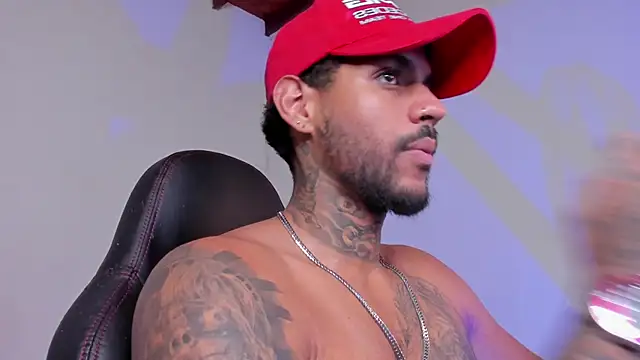 LuigiVitale_1 live sex cam