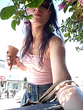 Izabella_Bella live sex cam