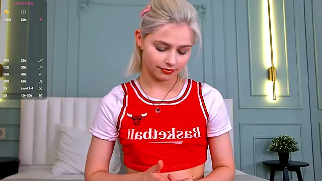 SandyShayes live sex cam