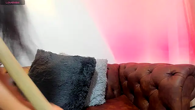 Niina26 live sex cam