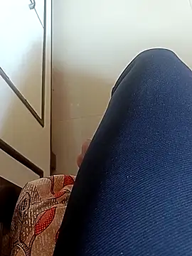 Mmm992170 live sex cam