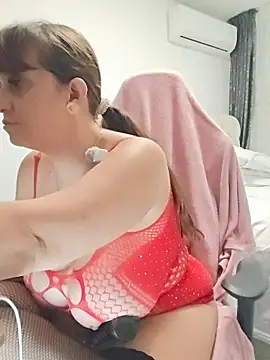 AvaDivaMilf live sex cam