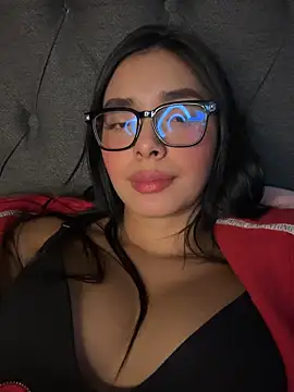 MiaSofia__ live sex cam