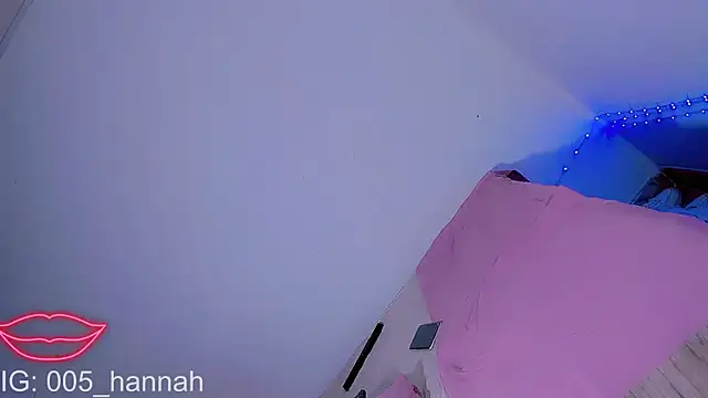Hannahsmit live sex cam