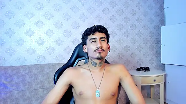 Mr_Strike live sex cam