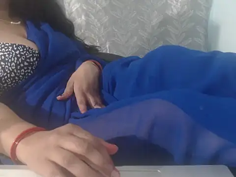 cute-priy live sex cam