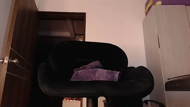 mistressbigcock777 live sex cam