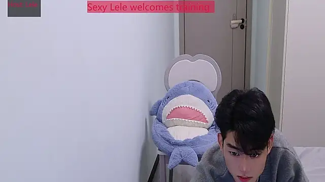 sexyboy-lele live sex cam