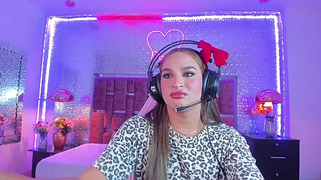 KylieVictoria live sex cam