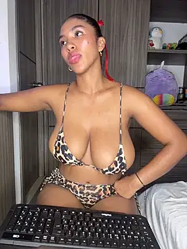 Mia_sweet80 live sex cam