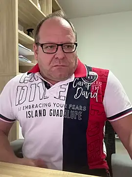 coupleLatinaLovers live sex cam