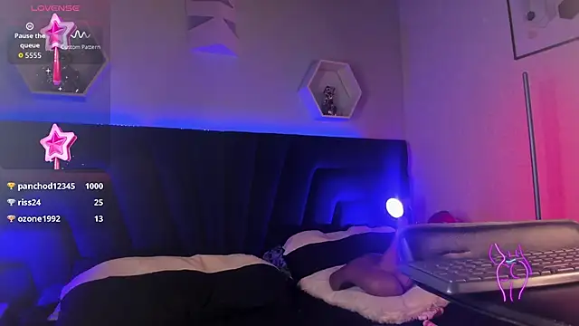 _carla_rosee live sex cam