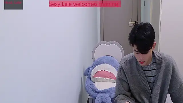 sexyboy-lele live sex cam