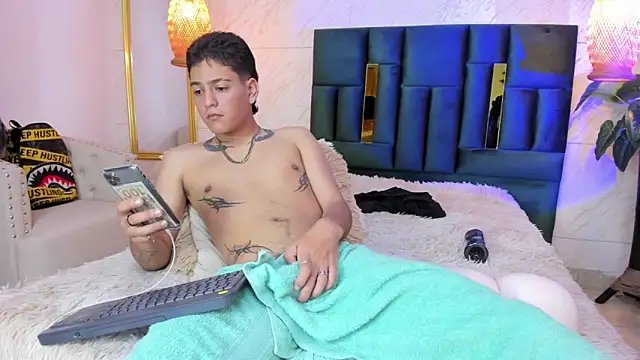 Levy_Steve live sex cam