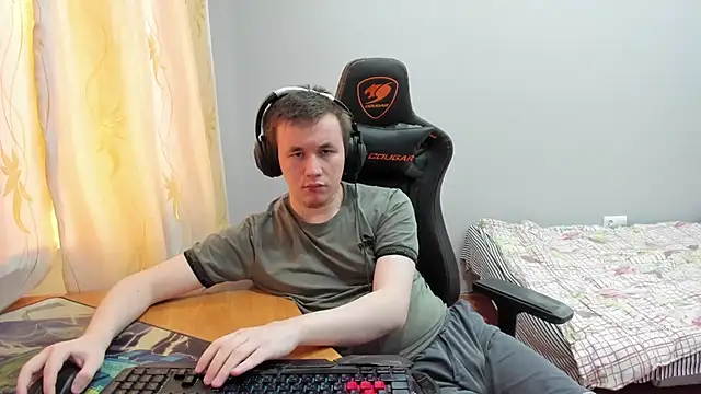 iliaskrislove live sex cam