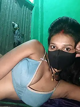 Hoty_girl_143's cam snapshot