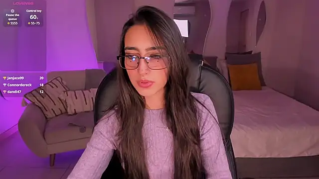 LarisaSmirnov's cam snapshot