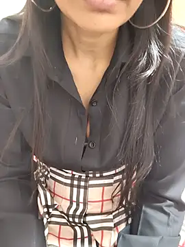 Shalu_G's cam snapshot