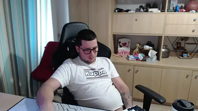 kevinnlovelly's cam snapshot