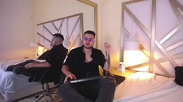 Ethan_Greys's cam snapshot