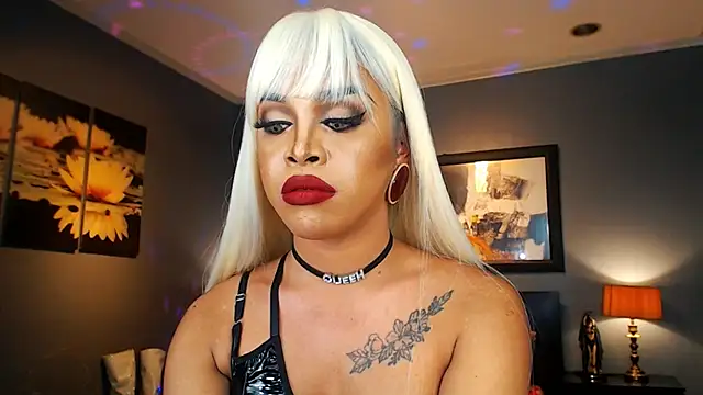 MarryQueen22 live sex cam