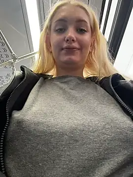 Milkyy_wway live sex cam