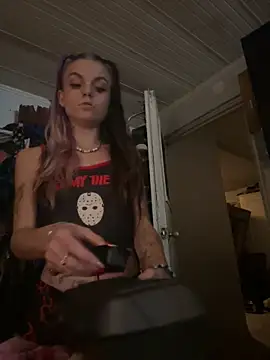 ittybittymeryssa live sex cam