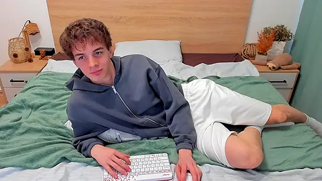 Fandi_777 live sex cam