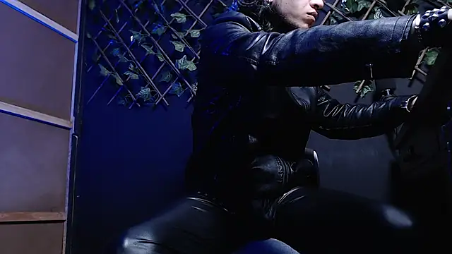 Dicaprioo_ live sex cam