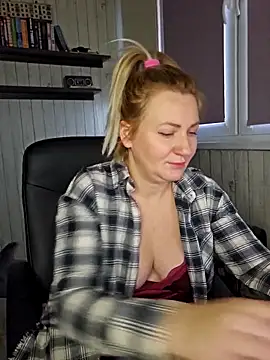 Marushka live sex cam