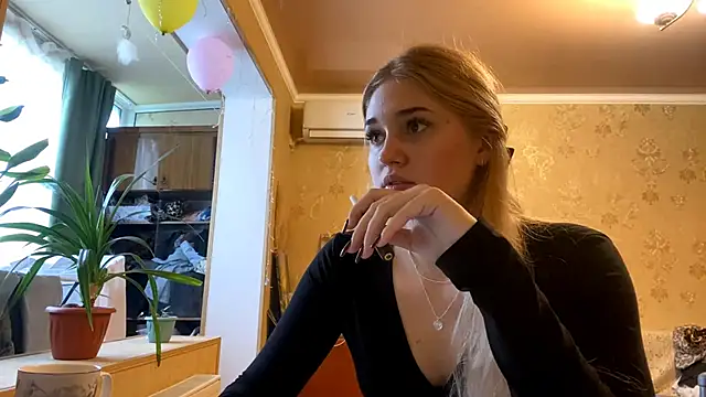 Malley_Saunds's cam snapshot