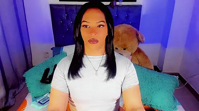 Zakura_hot1 live sex cam