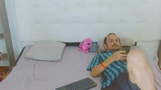 Candy_and_Jh0n live sex cam