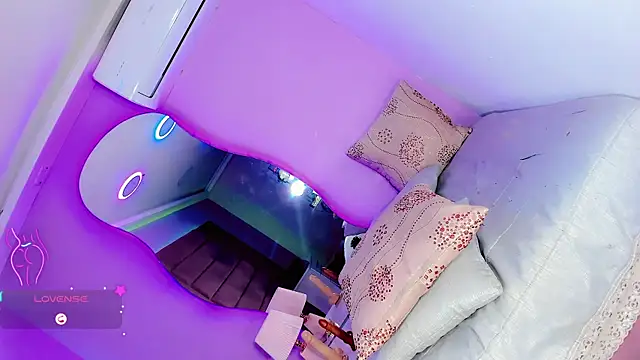 Shanelengel live sex cam