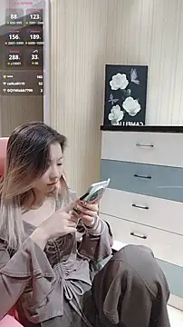 Deserve_E live sex cam