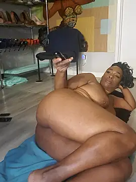 Queenanitadix live sex cam