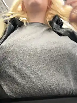 Milkyy_wway live sex cam