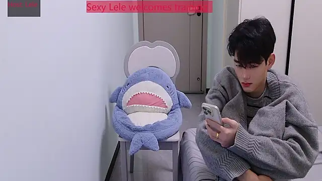 sexyboy-lele live sex cam