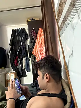 Vihaaanfucks live sex cam