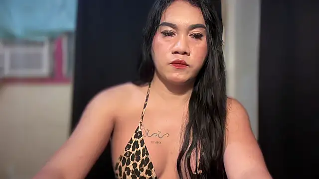 Pretty_moccha live sex cam