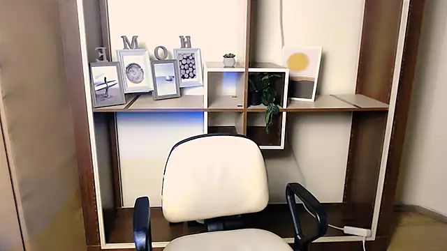 _AngeliaFlow_ live sex cam